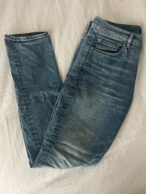 7 For All Mankind Adrien Straight Slim Jeans in Faded Blue